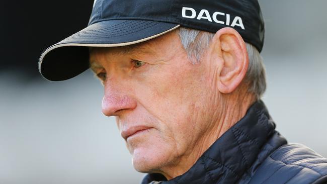 Wayne Bennett coaches England.