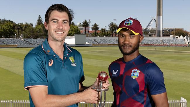 Pat Cummins and Kraigg Braithwaite with the Frank Worrell trophy ahead of the first Test match in Perth. (Photo by Will Russell/Getty Images)