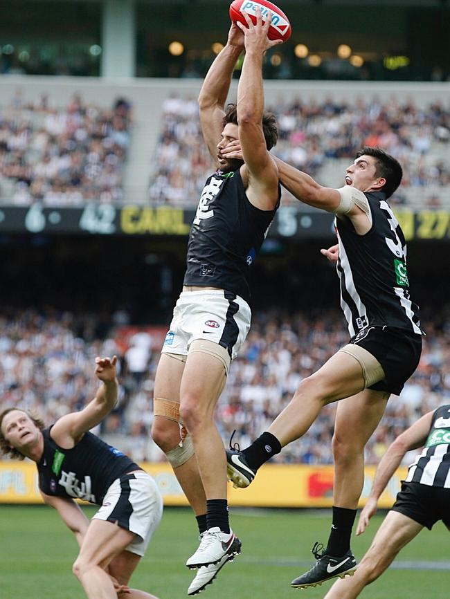 Casboult takes another contested mark against the Pies. Picture: Michael Klein