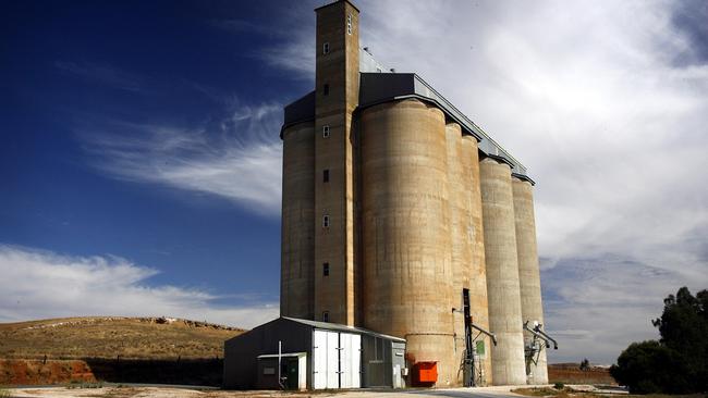 Locked gate at Stockwell Grain Silos, north of Adelaide. The silo is closed due to lack of crops because of the drought.