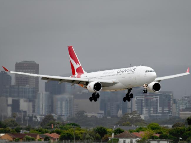 Qantas is making a big change by switching to sustainable fuel on its flights from London. Picture: NCA NewsWire / Naomi Jellicoe