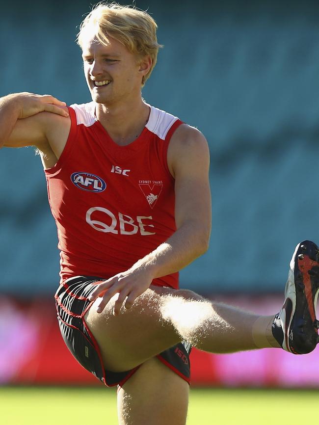 James Rose warms up at Sydney training.