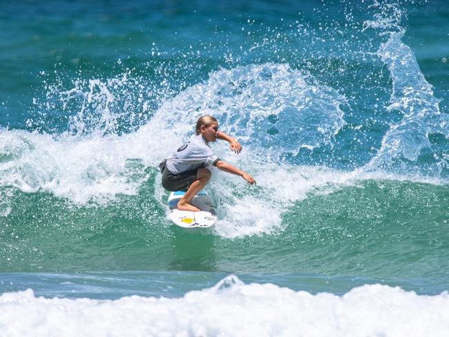 Coast young guns turn on surfing master class