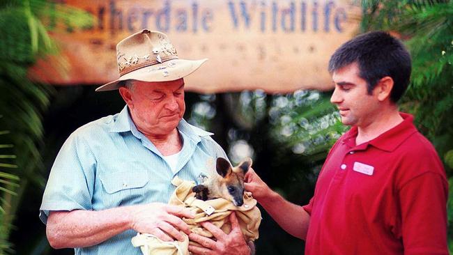 Ted Mathews and Mark Savage at Featherdale Wildlife Park on April 27, 2000. Picture: Jason Lindsay