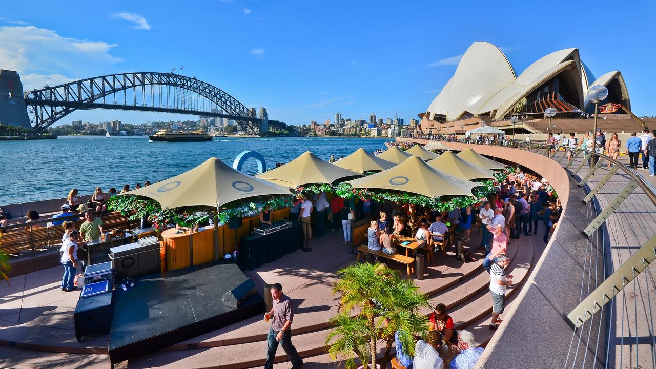 An expat has listed the things they dislike about Australia including it being a ‘luxury’ to eat out adding the ‘quality rarely matches the price’. Picture: iStock