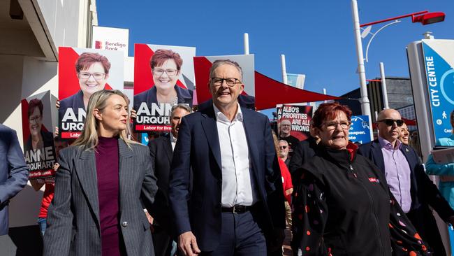 Anthony Albanese campaigning in the northwest Tasmanian electorate of Braddon on Friday. Picture: Jason Edwards / NewsWire