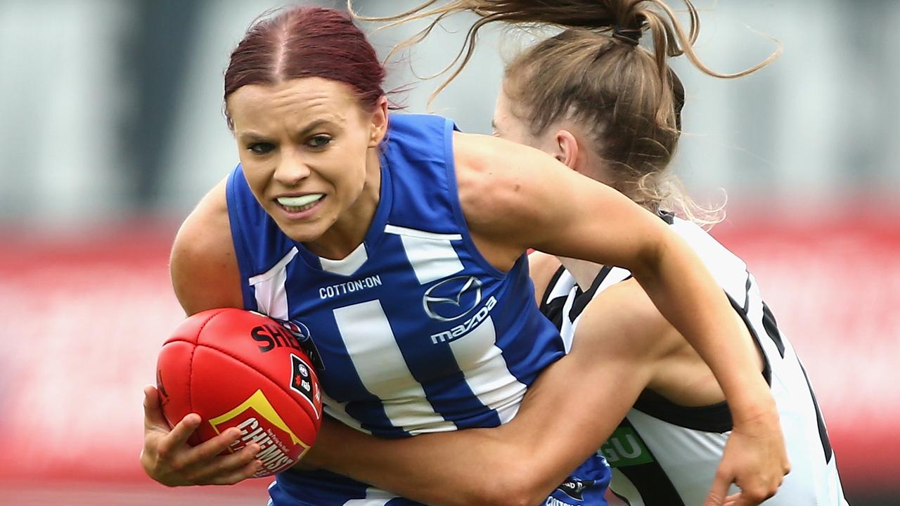 Roo Jenna Bruton just gets her hands free. Picture: AAP