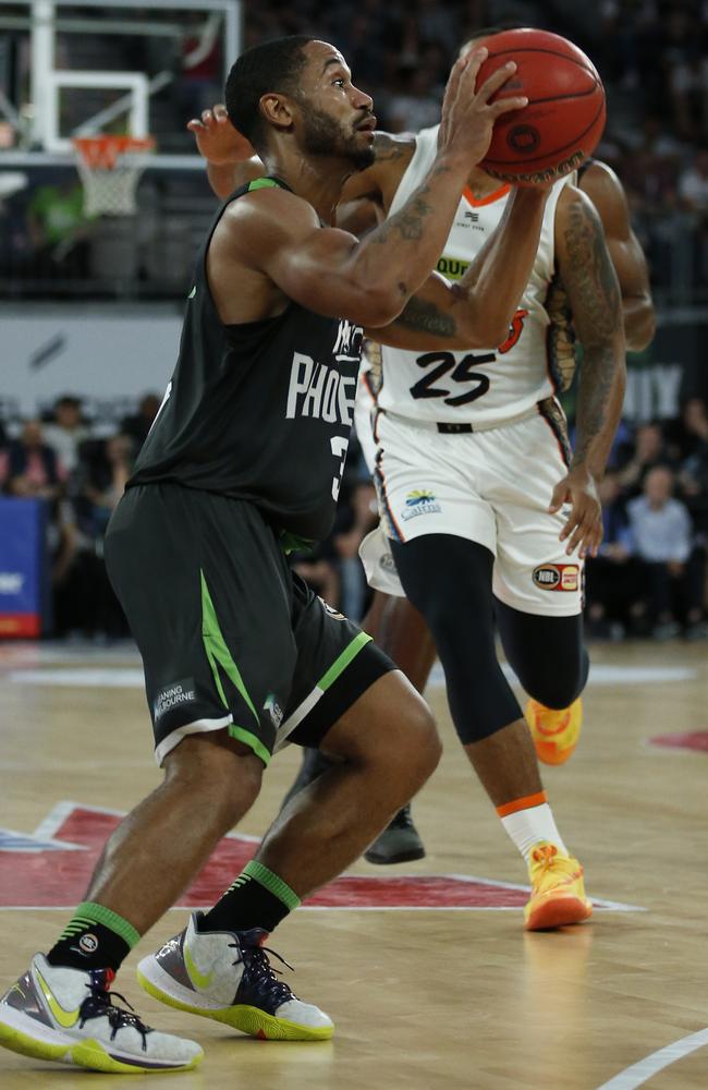 Roberson shoots a three-pointer during his demolition job.