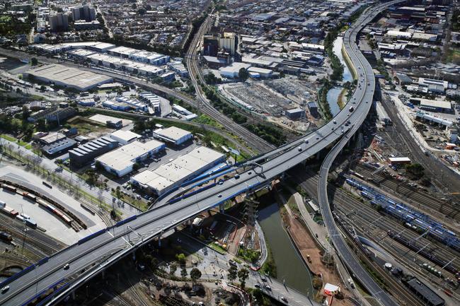 Aerial pictures of empty roads in Melbourne as strict stage 4 lockdowns are enforced. Citylink tollway. Aaron Francis/The Australian