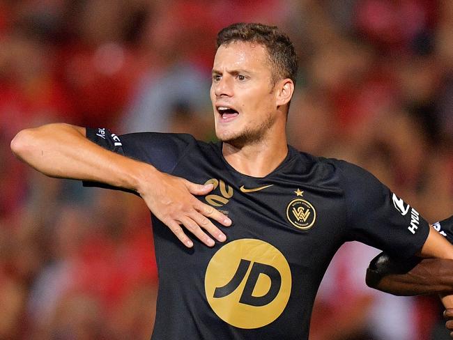 ADELAIDE, VICTORIA - DECEMBER 26: (L-R) Oriol Riera of the Wanderers and Bruce Kamau of the Wanderers react during the round nine A-League match between Adelaide United and the Western Sydney Wanderers at Coopers Stadium on December 26, 2018 in Adelaide, Australia.  (Photo by Daniel Kalisz/Getty Images)