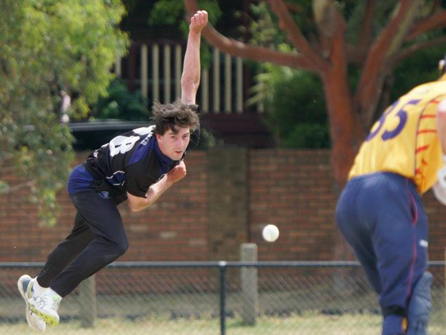 Premier Cricket: Kingston Hawthorn vs Melbourne University played at Walter Galt Reserve, Parkdale. Melbourne University bowler Tom Walker. Picture: Valeriu Campan