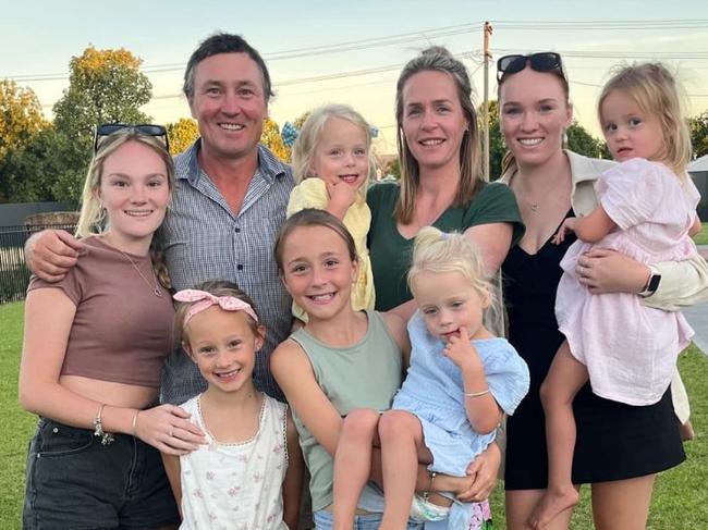 WEEKEND TELEGRAPH. Supplied photo of Gary and Jane Wails, with their seven girls,  Hannah 18, Tegan 16, Tilly 10, Mia 8, Triplets: Jaya, June and Josie (3). For a story on Big Families. Pic Supplied.