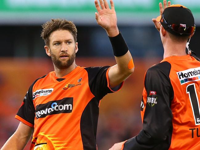 PERTH, AUSTRALIA - DECEMBER 26:  Andrew Tye and Ashton Turner of the Scorchers celebrate the wicket of John Hastings of the Stars during the Big Bash League match between the Perth Scorchers and the Melbourne Stars at WACA on December 26, 2017 in Perth, Australia.  (Photo by Paul Kane/Getty Images)