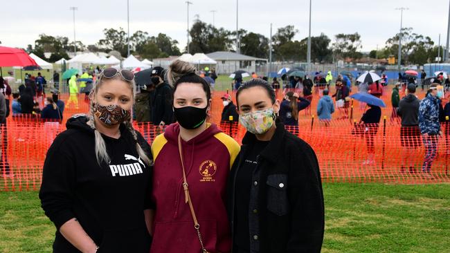 Housemates Tyla Wood, 28, Chelsea Butlin, 20, and Mikala Smyth, 20, are among more than 100,000 people who have chosen to get vaccinated in the wake of the western NSW Covid outbreak. Picture: Belinda Soole/Getty Images