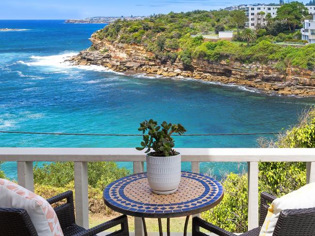 2 Cliffbrook Parade, Clovelly.   Radio Royalty Jackie O Henderson spends big at an ocean-front home auction in Clovelly, with the radio star making the winning bid of over $13m! 11th March