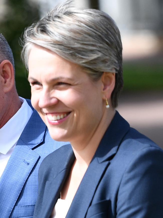 Tanya Plibersek: <b>“The Deputy Prime Minister and the Prime Minister should be prepared to answer questions about taxpayers’ money”</b>                                             <b/>