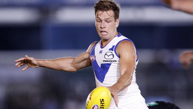 Shaun Higgins will be one of the senior stars at the AFL JLT Community Series. Picture: AAP Image/Daniel Pockett