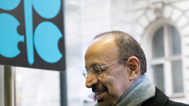 <i>OPEC Conference President Saudi Arabia's Energy Minister Khaled al-Falih arrives for the informal meeting of the Organization of the Petroleum Exporting Countries (OPEC) on the eve of the 173rd OPEC Conference in Vienna. (AFP PHOTO/JOE KLAMAR)</i>