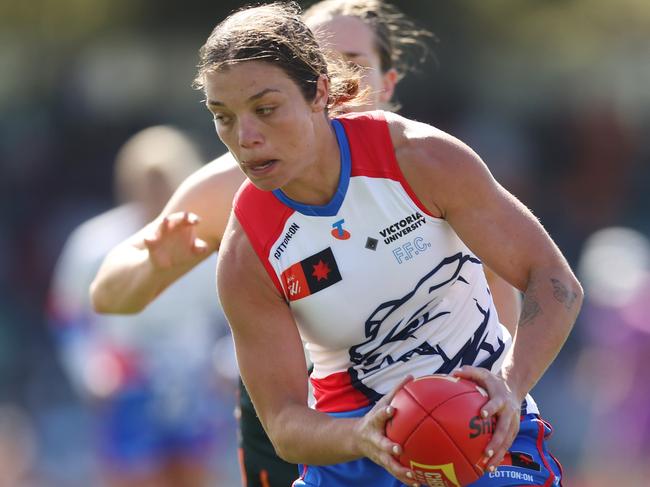 Ellie Blackburn with ball in hand. Picture: Getty Images