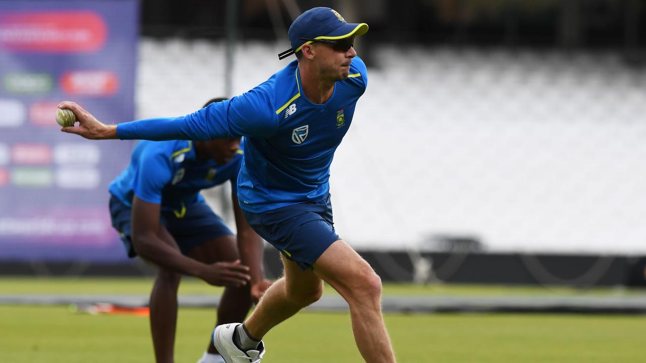 South Africa veteran Dale Steyn has been ruled out of the World Cup due to injury.