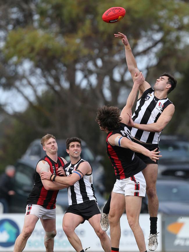 Jack Leslie in action for Sale against Maffra. Picture: Yuri Kouzmin