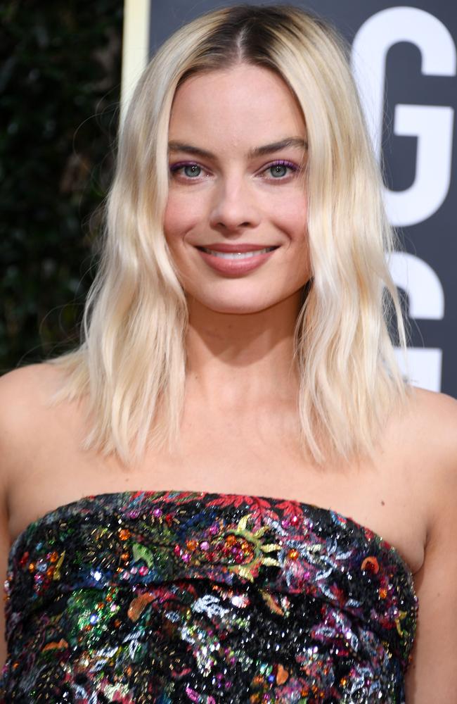 Australian actress Margot Robbie arrives for the 77th annual Golden Globe Awards on January 5, 2020, at The Beverly Hilton hotel in Beverly Hills, California. (Photo by VALERIE MACON / AFP)