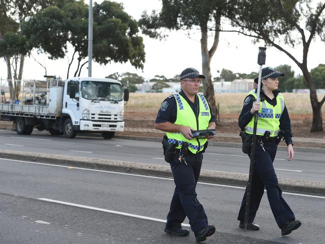 FATAL TRUCK V CYCLIST. Just before 5.30am, Wednesday 4 May, patrols and emergency crews were called to Kings Road, after a cyclist was hit by a truck. Police at the scene on 4th May, 2022. Picture: Tricia Watkinson