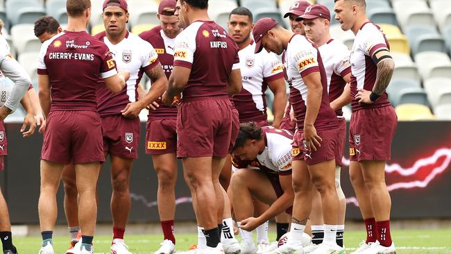 TOWNSVILLE, AUSTRALIA - JUNE 08: Daly Cherry-Evans speask to his team on the field during a Queensland Maroons State of Origin training session at Queensland Country Bank Stadium on June 08, 2021 in Townsville, Australia. (Photo by Mark Kolbe/Getty Images)