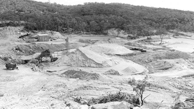 Boral's sand quarry off Morgan Rd in February 1972.