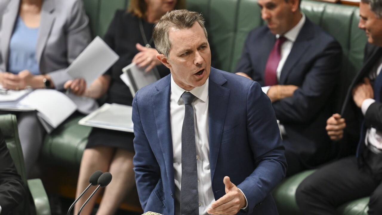 Jason Clare slams Opposition for ‘ripping the guts out of schools’