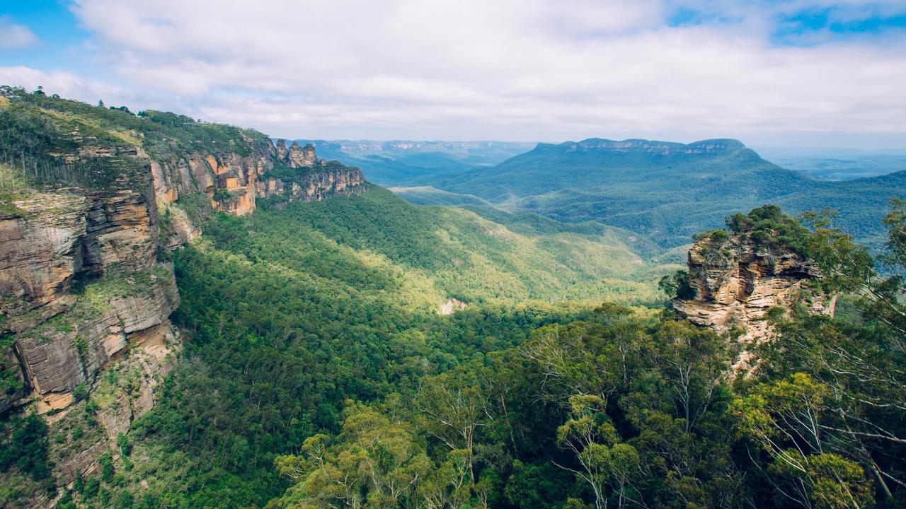 Coronavirus NSW: Tourist ‘bedlam’ in Blue Mountains despite closures ...