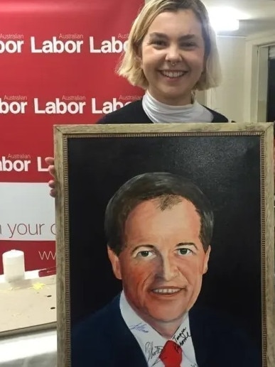 Alex from Perth and the portrait of Bill Shorten she won in a Young Labor raffle.