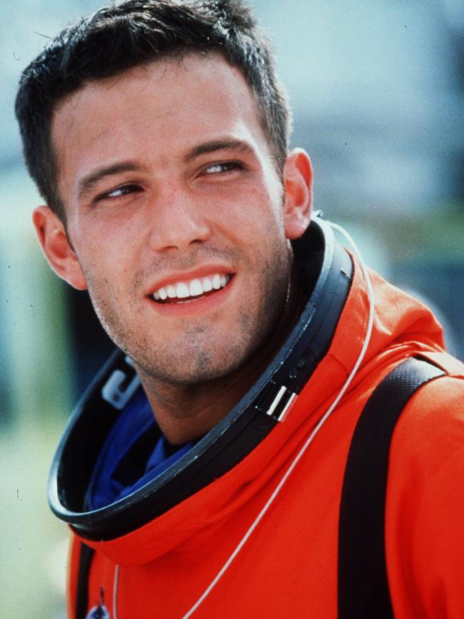 Affleck debuted his new teeth for 1998’s blockbuster movie Armageddon.