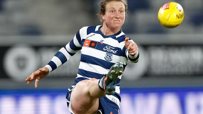 Geelong’s Shelley Scott in action in 2024. Picture: Michael Willson/AFL Photos via Getty Images