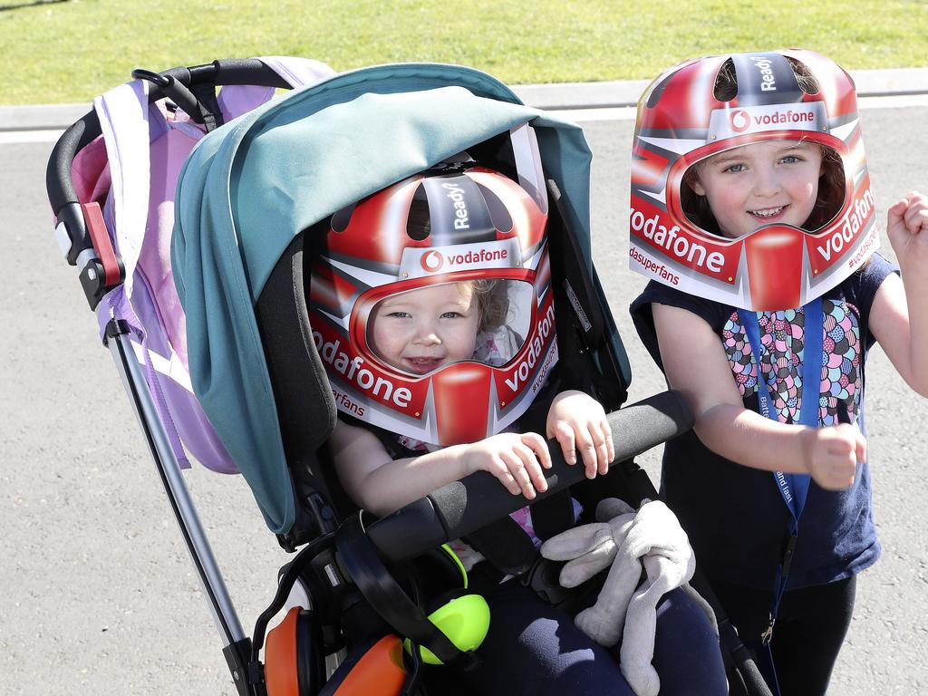 Sisters Evie and Macy from Whites Valley came prepared. Picture: SARAH REED