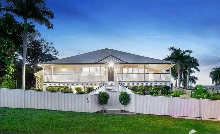 The extensive renovations done to 92 Albert St have transformed the home, which sold for more than $800,000 this month. Picture: PAT O'DRISCOLL