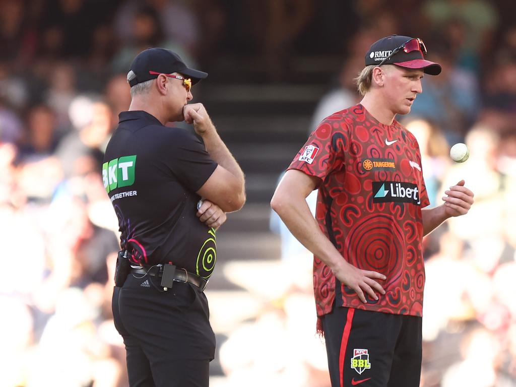 Renegades’ Will Sutherland and umpire Donovan Koch. Picture: Getty Images