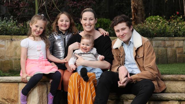 Jana Pittman with her kids Charlie, Jemima, Emily, and Cornelis.