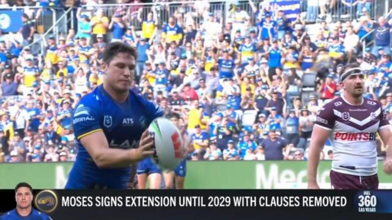 Moses re-signs, Brown future in doubt