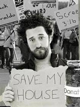 Dustin Diamond begging online in 2006 for donations from the public to save him losing his Wisconsin house. Picture: Supplied