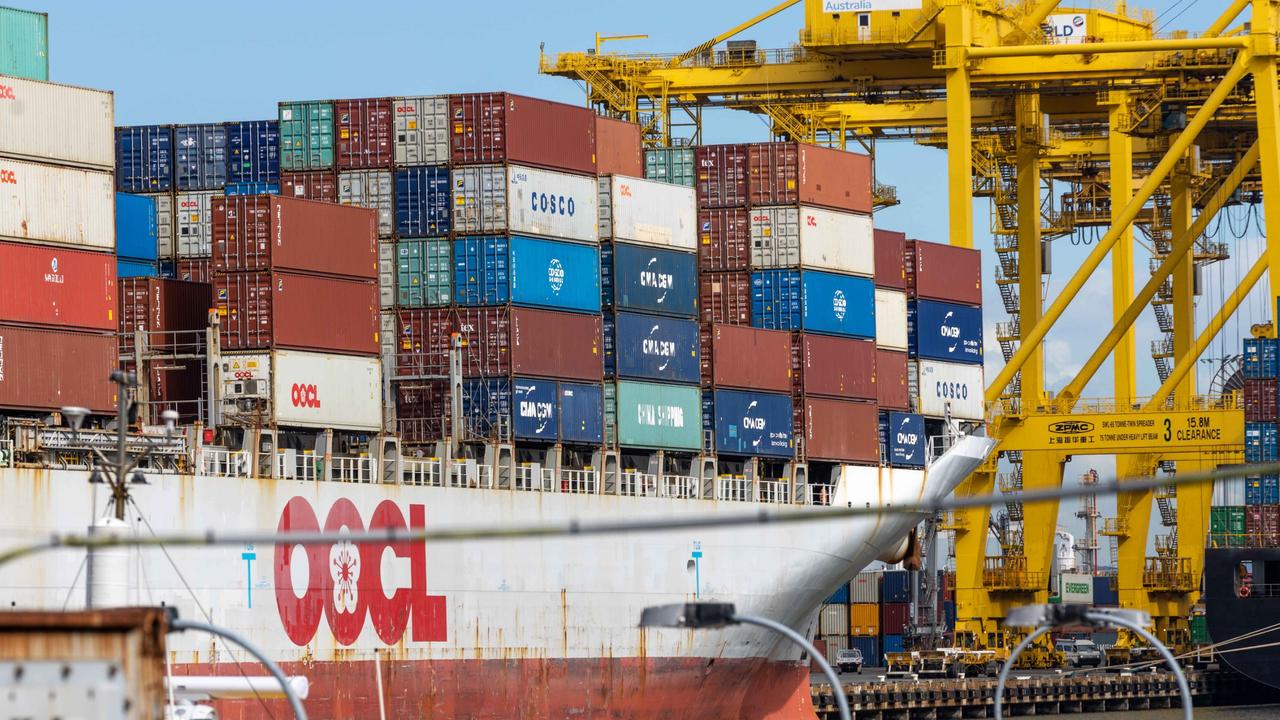 Australian exports had fallen by $793 million in December 2022. Picture: NCA NewsWire / Seb Haggett