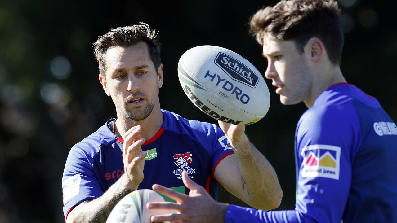 Mitchell Pearce and Nicholas Meaney during a Newcastle Knights team training session at Balance Field in Mayfield, Newcastle. (AAP Image/Darren Pateman)