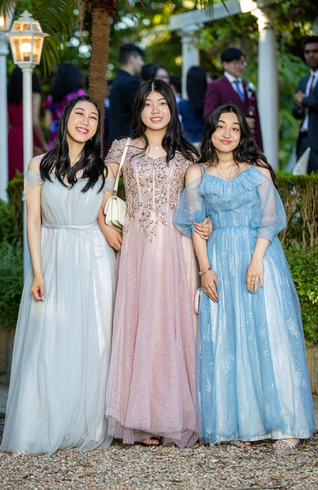 Phoebe Tan, 18, Sarah Wang, 17, Alessia Bavaro, 17. Picture: Christian Gilles