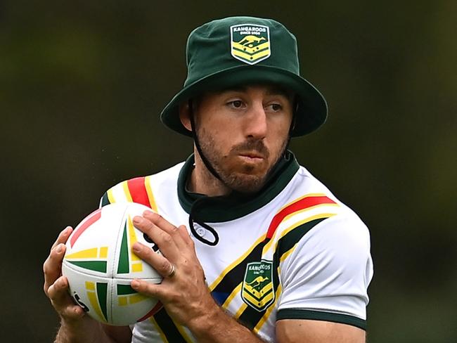 BRISBANE, AUSTRALIA - OCTOBER 13: Ben Hunt trains during a Australia Kangaroos training session at Norths Devils on October 13, 2024 in Brisbane, Australia. (Photo by Albert Perez/Getty Images)