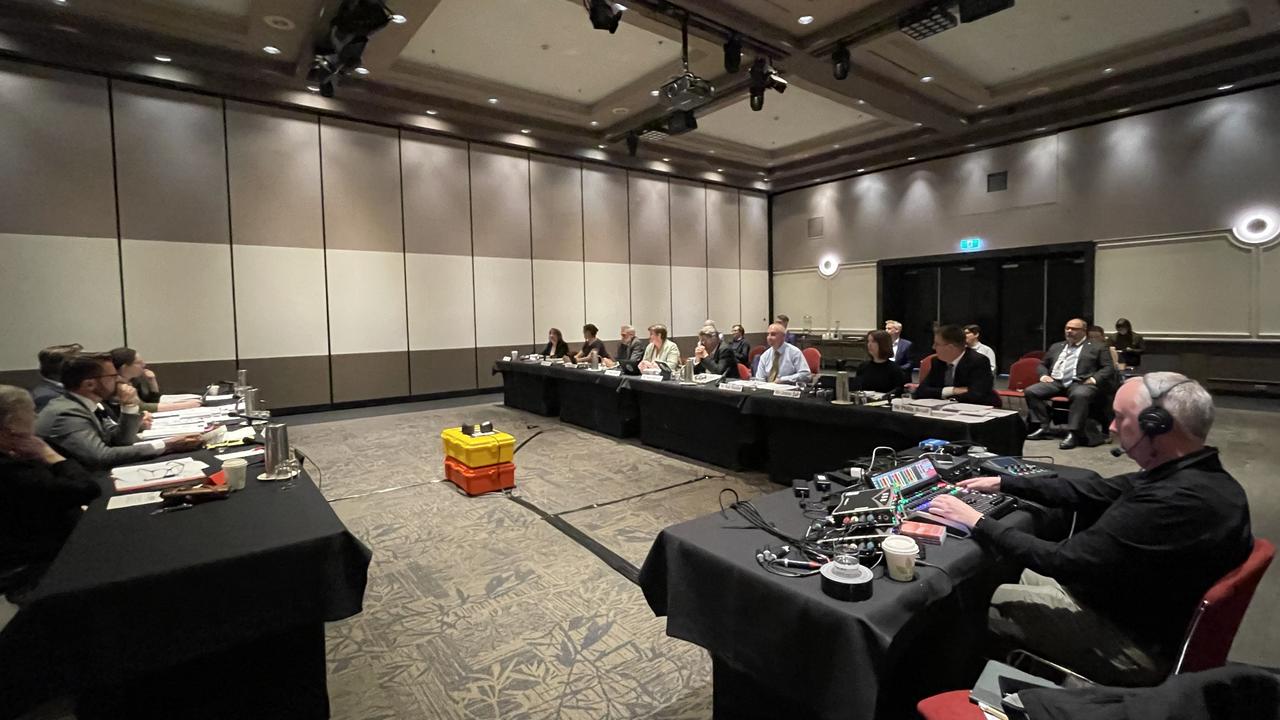 Australian Antarctic Division Senate inquiry wraps up in Hobart | The ...