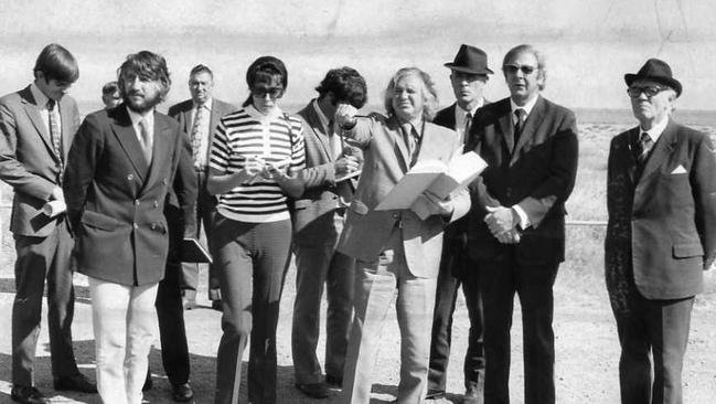 Solicitor PJ Norman with police detective R Dvorak, KV Borick, J Zeunert, court reporter Gloria Savage, Des Mile, EF Johnston QC, Justice Wells, Justice Jacobs and Justice Walters in 1974.