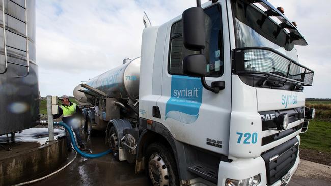 A milk tanker loads up before heading to the Synlait milk factory in Raikaia, NZ. Picture: Brendon O'Hagan/Bloomberg