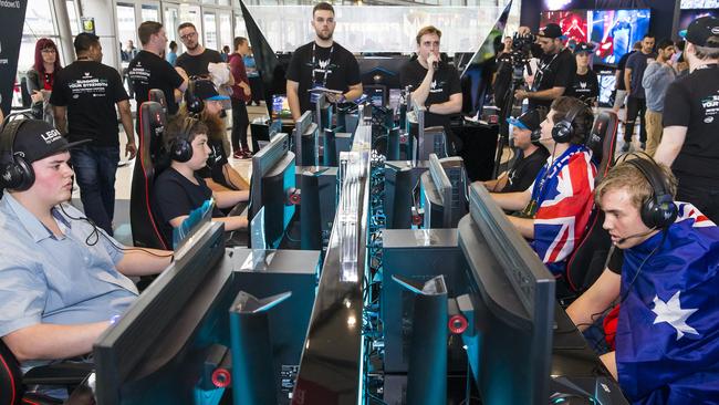 Attendees at IEM Sydney got the chance to try out some of the latest computer gaming hardware for themselves. Picture: Intel