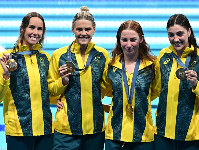 Gold medallists Mollie O'callaghan and Emma Mckeon opted for the smuggled Tempur mattress. Picture: Manan VATSYAYANA / AFP