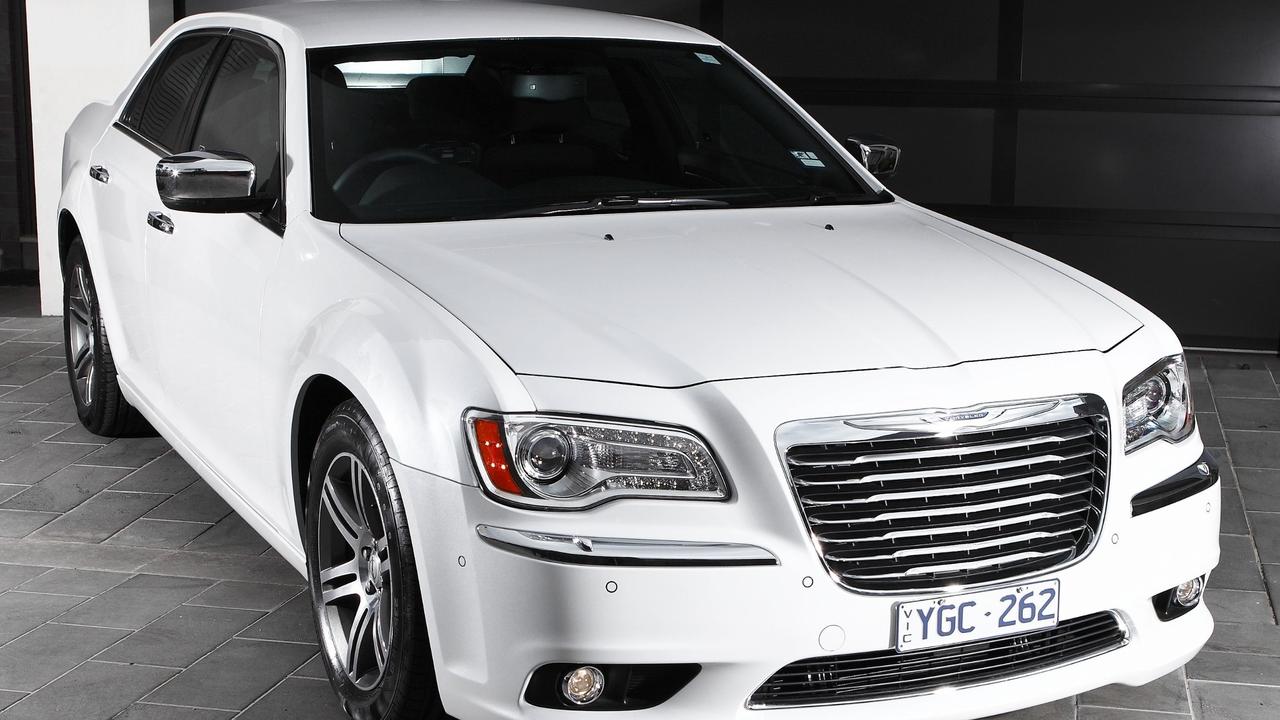 Chrysler 300.